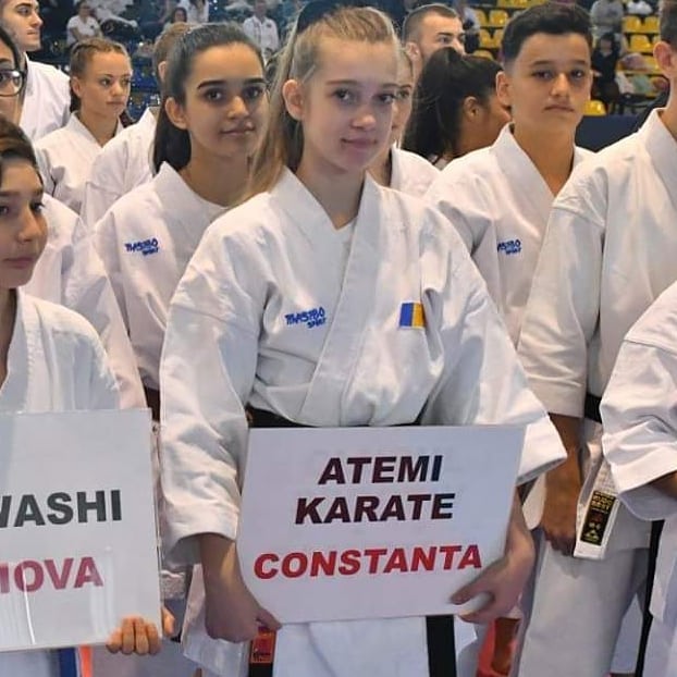 karate atemi constanta in tinerete mama antrenoarelor mihaela si cristina borcanea a aparut in toate karate atemi constanta in tinerete mama antrenoarelor mihaela si cristina borcanea a aparut in toate