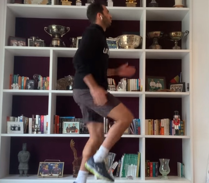 trei exercitii recomandate de horia tecau de facut in casa pentru mentinerea unui tonus fizic bun galerie trei exercitii recomandate de horia tecau de facut in casa pentru mentinerea unui tonus fizic bun galerie