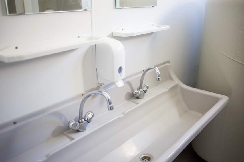 containere modulare sanitare amplasate astazi in curtea spitalului judetean constanta pentru triajul containere modulare sanitare amplasate astazi in curtea spitalului judetean constanta pentru triajul