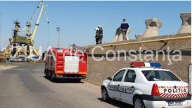 UPDATE 2. Imagini de la eveniment O persoană a fost găsită înecată în Poarta 1, Dana 0 (galerie foto+video)    