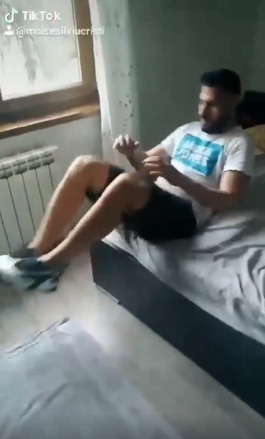 fotbalist la cs medgidia din ce isi ia o motivatie in plus daniel dogaru in antrenamentele de acasa mesajul fotbalist la cs medgidia din ce isi ia o motivatie in plus daniel dogaru in antrenamentele de acasa mesajul