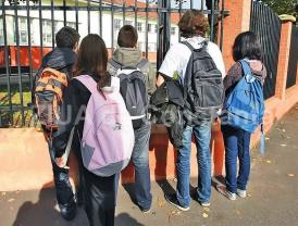 Sondaj de opinie Credeți că este oportun ca școlile, grădinițele și creșele să fie deschise începând cu data de 15 mai?