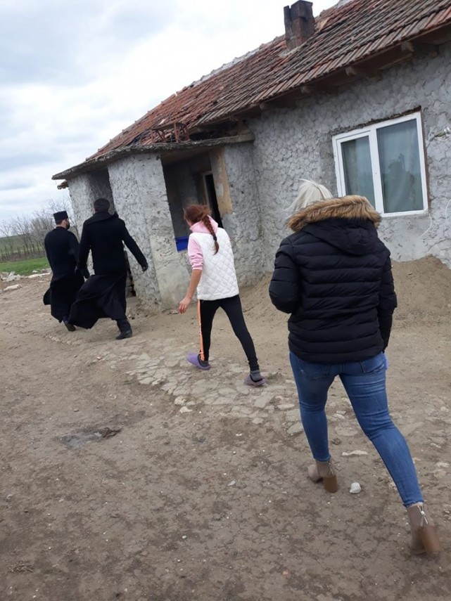 constantaestebine fotbalistul alexandru cicaldau de la universitatea craiova s a alaturat campaniei caritabile constantaestebine fotbalistul alexandru cicaldau de la universitatea craiova s a alaturat campaniei caritabile