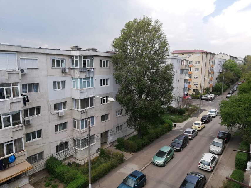 constantaestebine fotoreportaj imagini de la balcoanele constantenilor cu ce peisaje isi alina oamenii constantaestebine fotoreportaj imagini de la balcoanele constantenilor cu ce peisaje isi alina oamenii