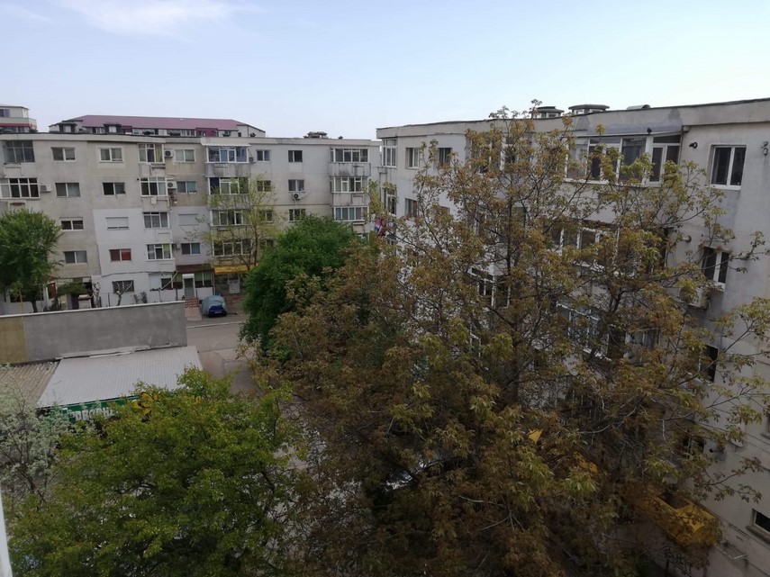 constantaestebine fotoreportaj imagini de la balcoanele constantenilor cu ce peisaje isi alina oamenii constantaestebine fotoreportaj imagini de la balcoanele constantenilor cu ce peisaje isi alina oamenii