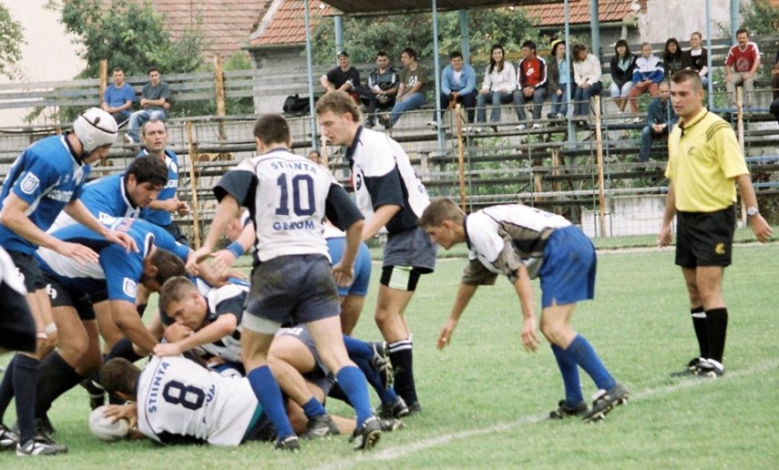 debutul arbitrului robert diaconescu la centru in prima liga acum 14 ani copile esti pe drumul cel bun debutul arbitrului robert diaconescu la centru in prima liga acum 14 ani copile esti pe drumul cel bun