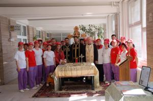 La ceas aniversar Asociația „Suflete deschise” a împinit nouă ani, în care a derulat mai multe programe social-misionare, a ridcat zeci de troție și a fost alătiuri de cei aflați în suferință   