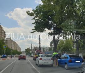 Constanța Accident rutier pe bulevardul Alexandru Lăpușneanu. Două mașini, implicate (galerie foto)   