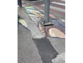 Constănțeanul supărat Aici sunt banii dumneavoastră! Rezolvăm una, stricăm alta. “Orașul meu de mozaic” amputat cu stâlpișori