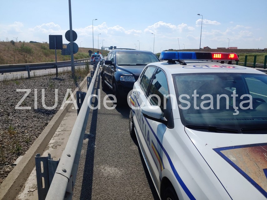 atentie soferi accident rutier la sensul giratoriu din agigea la intrare pe a4 722766 atentie soferi accident rutier la sensul giratoriu din agigea la intrare pe a4 722766
