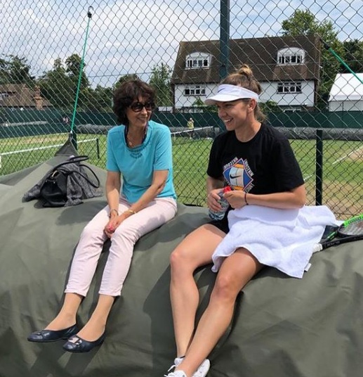 imi lipseste wimbledon simona halep nostalgica dupa celebrul turneu de mare slem pe care l a castigat imi lipseste wimbledon simona halep nostalgica dupa celebrul turneu de mare slem pe care l a castigat