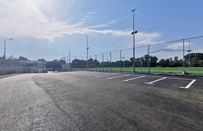 parcarile din incinta complexului sportiv gheorghe hagi au fost reamenajate galerie foto 723402 parcarile din incinta complexului sportiv gheorghe hagi au fost reamenajate galerie foto 723402
