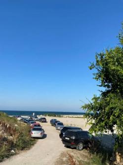 Constănțeanul supărat “În această vară, Faleza Nord a devenit stațiune pentru oamenii amărâți cu figuri de Mamaia” 