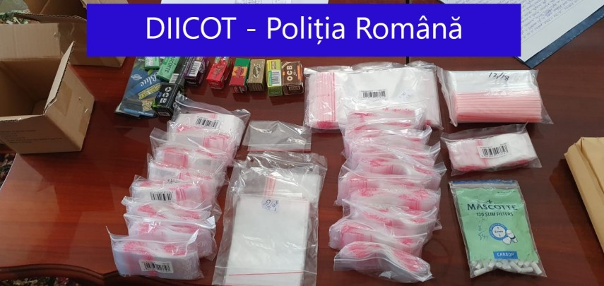 perchezitii la persoane banuite de trafic de droguri mai multi suspecti condusi la audieri galerie foto perchezitii la persoane banuite de trafic de droguri mai multi suspecti condusi la audieri galerie foto