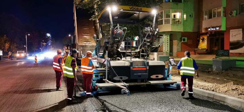 constanta echipele confort urban modernizeaza carosabilul marilor bulevarde lucrari de asfaltare si frezare constanta echipele confort urban modernizeaza carosabilul marilor bulevarde lucrari de asfaltare si frezare