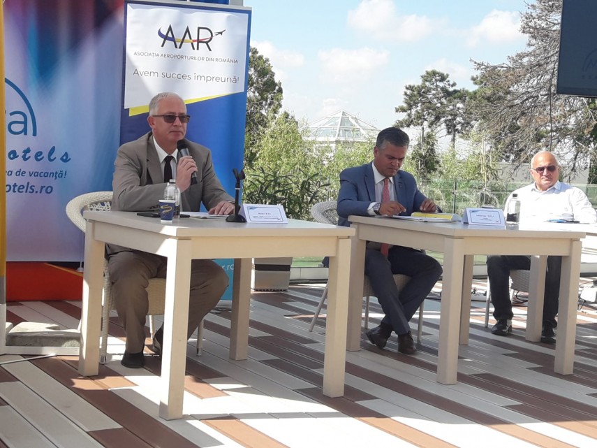 dezastru in industria aviatiei romanesti pandemia a redus drastic numarul pasagerilor previziuni pentru dezastru in industria aviatiei romanesti pandemia a redus drastic numarul pasagerilor previziuni pentru