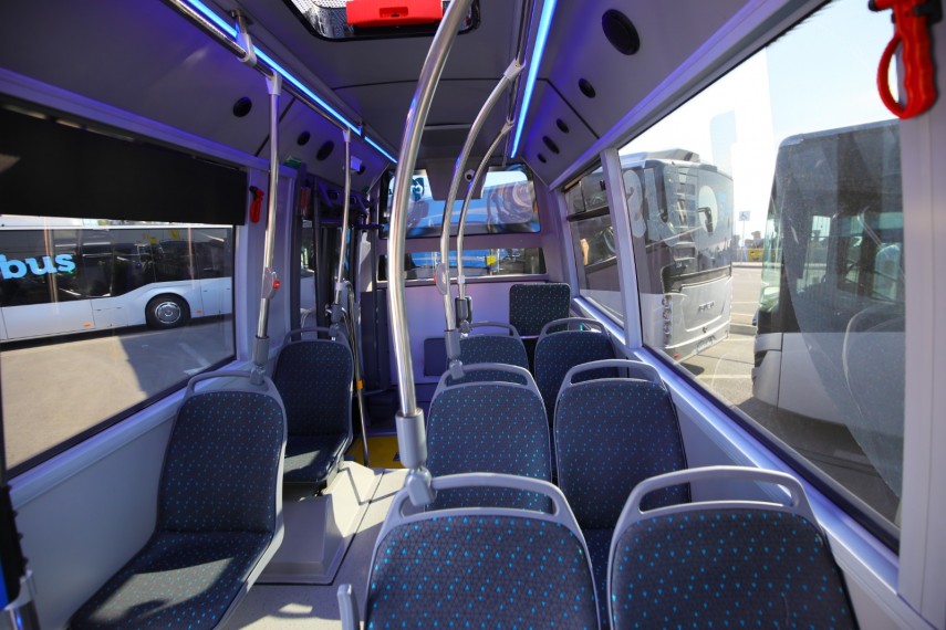 ct bus 18 autobuze mercedes benz de capacitate mica intra in flota municipiului constanta 727617 ct bus 18 autobuze mercedes benz de capacitate mica intra in flota municipiului constanta 727617