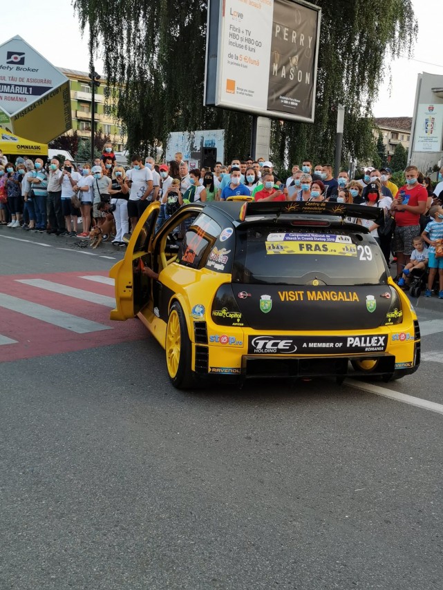 a pilotat din nou bolidul renault clio v6 trophy pilotul emil ghinea pe podium la prima etapa a campionatului a pilotat din nou bolidul renault clio v6 trophy pilotul emil ghinea pe podium la prima etapa a campionatului