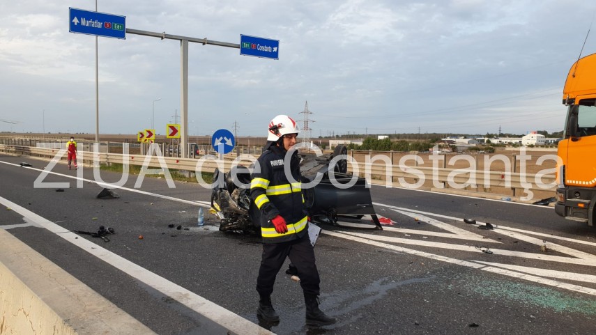 accident rutier grav la valu lui traian la iesire de pe autostrada un autoturism s a rasturnat un om accident rutier grav la valu lui traian la iesire de pe autostrada un autoturism s a rasturnat un om