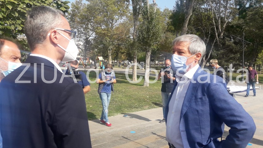 live text alegerilocale2020 dacian ciolos prezent la constanta usr plus constanta conferinta langa statuia live text alegerilocale2020 dacian ciolos prezent la constanta usr plus constanta conferinta langa statuia
