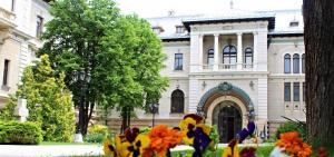 Ziua Independenței Ucrainei Palatul Cotroceni iluminat în culorile drapelului ucrainean