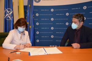 O campanie națională își propune să-i educe pe liceeni să fie altruiști 