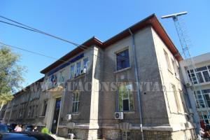 Universitatea „Ovidius” caută experți tehnici pentru vechiul sediu, construit în urmă cu aproape șapte decenii