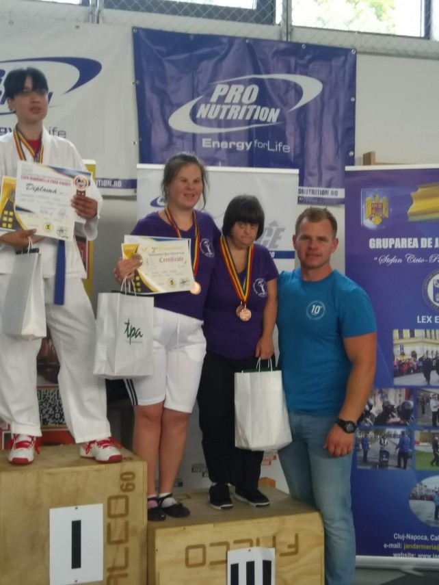 claudian ivan un jandarm de la cluj napoca fost la ijj constanta pregateste la arte martiale persoane claudian ivan un jandarm de la cluj napoca fost la ijj constanta pregateste la arte martiale persoane