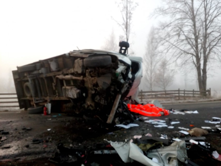 isu bistrita nasaud accident mortal in urma coliziunii a doua camioane 734243 isu bistrita nasaud accident mortal in urma coliziunii a doua camioane 734243