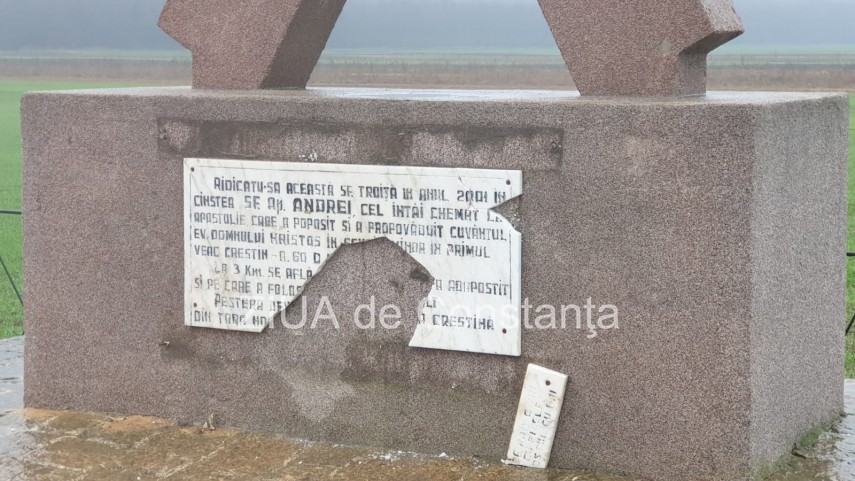 pelerinajul la pestera sfantului andrei se desfasoara in conditii speciale imagini de la fata locului pelerinajul la pestera sfantului andrei se desfasoara in conditii speciale imagini de la fata locului