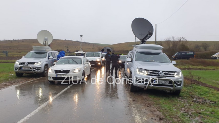 pelerinajul la pestera sfantului andrei se desfasoara in conditii speciale imagini de la fata locului pelerinajul la pestera sfantului andrei se desfasoara in conditii speciale imagini de la fata locului