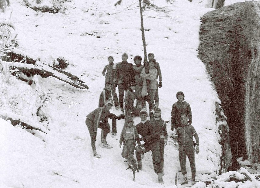 ani intregi le a fost profesor tatal antrenorului octavian tileaga lectii de matematica in cantonamente ani intregi le a fost profesor tatal antrenorului octavian tileaga lectii de matematica in cantonamente