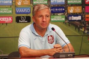 Antrenorul Dan Petrescu îşi serbează astăzi ziua de naştere