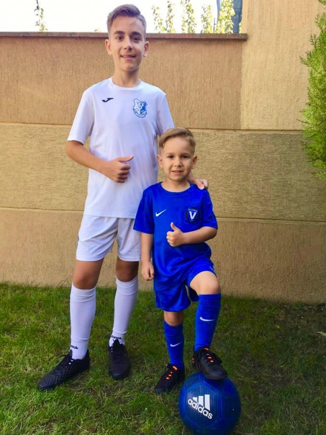 joshua ruse de la academia hagi la cinci ani un pusti indragostit de fotbal a descifrat tainele touchball joshua ruse de la academia hagi la cinci ani un pusti indragostit de fotbal a descifrat tainele touchball