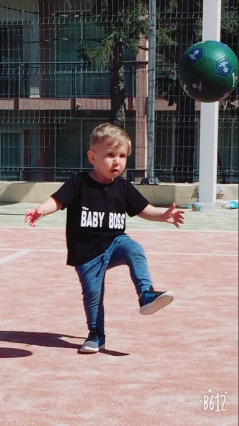 joshua ruse de la academia hagi la cinci ani un pusti indragostit de fotbal a descifrat tainele touchball joshua ruse de la academia hagi la cinci ani un pusti indragostit de fotbal a descifrat tainele touchball