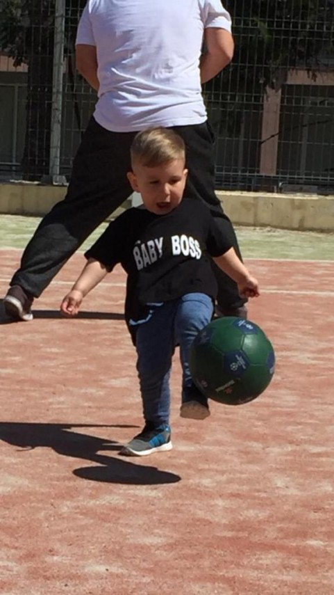 joshua ruse de la academia hagi la cinci ani un pusti indragostit de fotbal a descifrat tainele touchball joshua ruse de la academia hagi la cinci ani un pusti indragostit de fotbal a descifrat tainele touchball