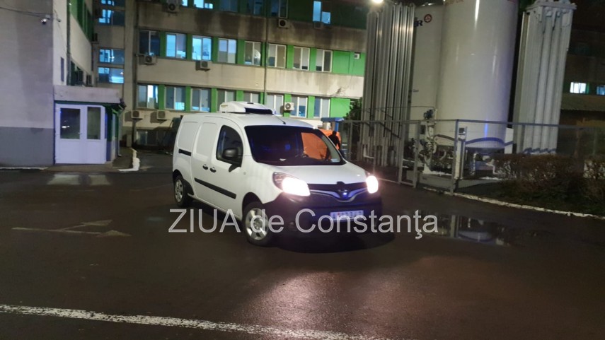 dozele de vaccin anticovid ajung la constanta in aceasta dimineata tot azi incep si primele vaccinari dozele de vaccin anticovid ajung la constanta in aceasta dimineata tot azi incep si primele vaccinari