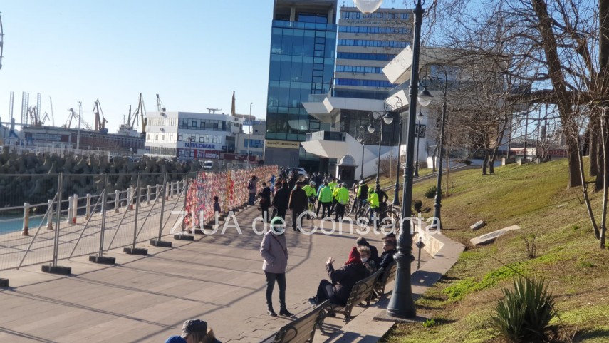 aglomeratie pe faleza cazinoului din constanta in ultima zi de carantina 736815 aglomeratie pe faleza cazinoului din constanta in ultima zi de carantina 736815