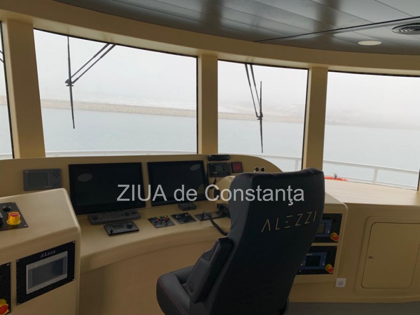 ultima fita pe litoralul marii negre alezzi clubul plutitor cu petreceri intre mamaia si constanta imagini ultima fita pe litoralul marii negre alezzi clubul plutitor cu petreceri intre mamaia si constanta imagini