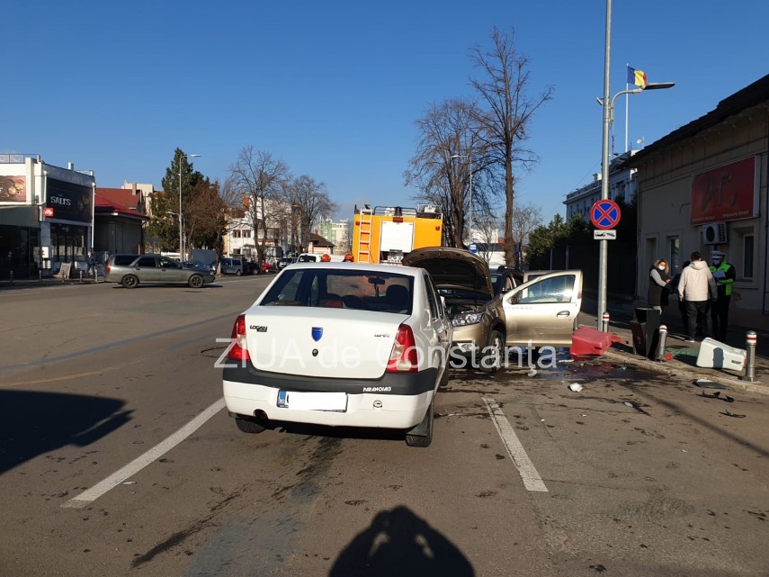 update oficial de la ipj doua masini s au ciocnit violent pe bulevardul mamaia 737629 update oficial de la ipj doua masini s au ciocnit violent pe bulevardul mamaia 737629