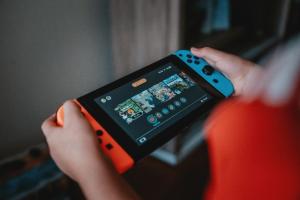 Evoluția jocurilor de mobile și noile tehnologii folosite