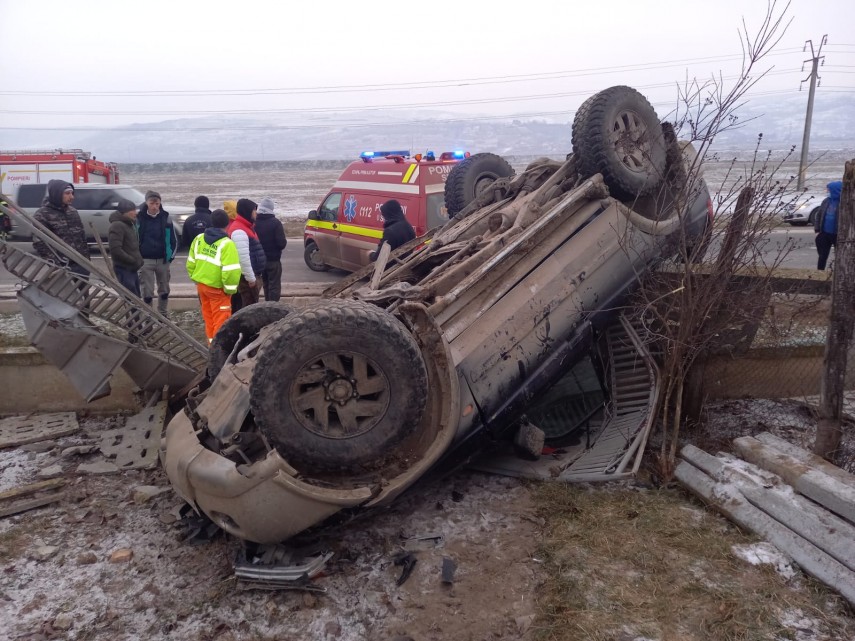 accident judetul vaslui cum rar vezi pe soselele din romania 738014 accident judetul vaslui cum rar vezi pe soselele din romania 738014