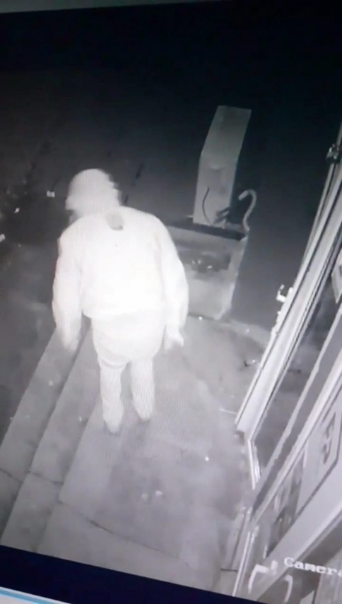 tentativa de furt la o casa de pariuri din cuza voda patru suspecti au fost retinuti video 738037 tentativa de furt la o casa de pariuri din cuza voda patru suspecti au fost retinuti video 738037