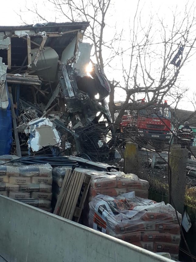 judetul calarasi accident rutier grav trei victime un tanar a murit a intervenit elicopterul smurd constanta judetul calarasi accident rutier grav trei victime un tanar a murit a intervenit elicopterul smurd constanta