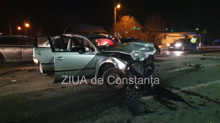 accident rutier cu trei victime la intrare in murfatlar video 739933 accident rutier cu trei victime la intrare in murfatlar video 739933