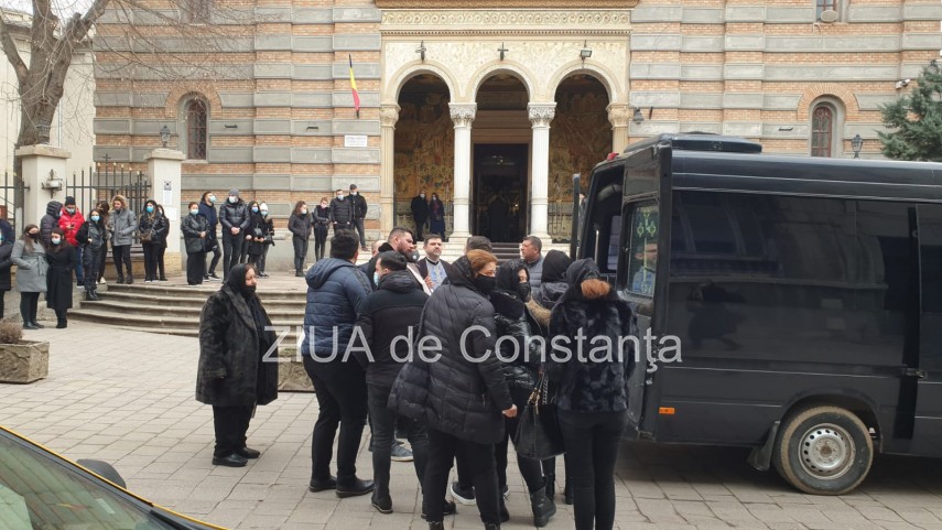 adrian uzum condus astazi pe ultimul drum slujba de inmormantare va avea loc la catedrala sf petru si adrian uzum condus astazi pe ultimul drum slujba de inmormantare va avea loc la catedrala sf petru si