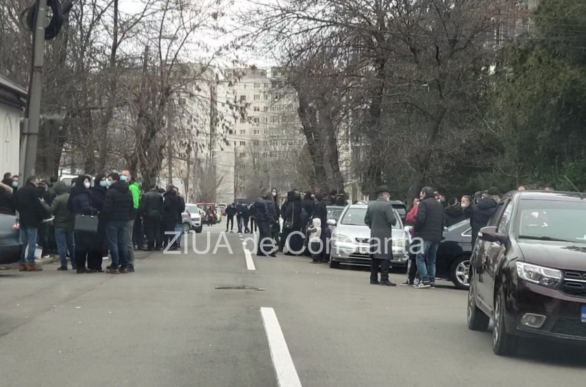 adrian uzum condus astazi pe ultimul drum slujba de inmormantare va avea loc la catedrala sf petru si adrian uzum condus astazi pe ultimul drum slujba de inmormantare va avea loc la catedrala sf petru si
