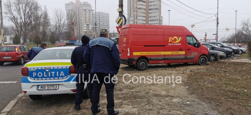 masina a postei romane jefuita de hoti in zona garii din constanta ce au furat video 740717 masina a postei romane jefuita de hoti in zona garii din constanta ce au furat video 740717