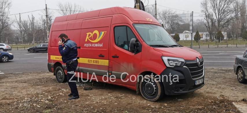 masina a postei romane jefuita de hoti in zona garii din constanta ce au furat video 740717 masina a postei romane jefuita de hoti in zona garii din constanta ce au furat video 740717