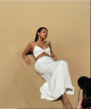 Inna, ședință foto în deșert. Fanii au reacționat imediat 